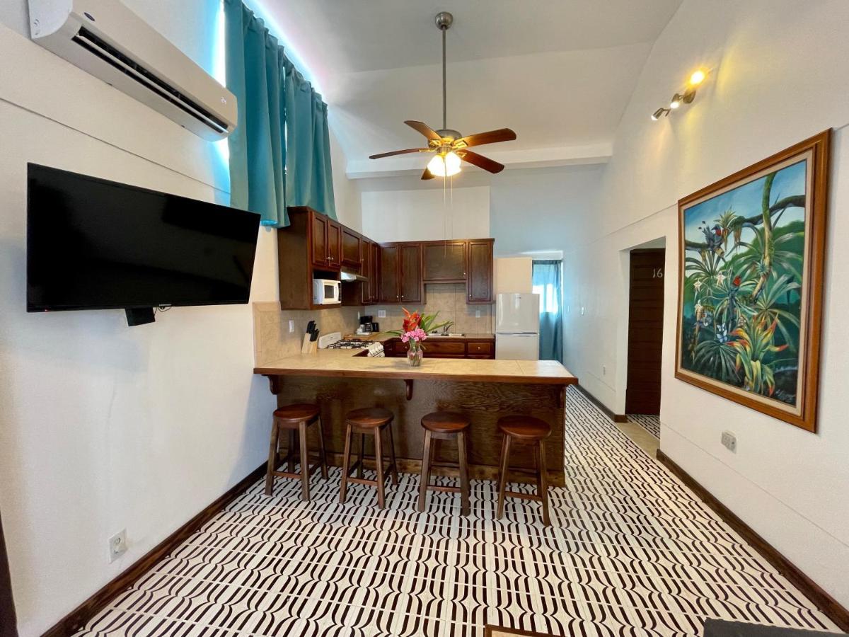 Parham Plaza Hotel San Pedro  Εξωτερικό φωτογραφία