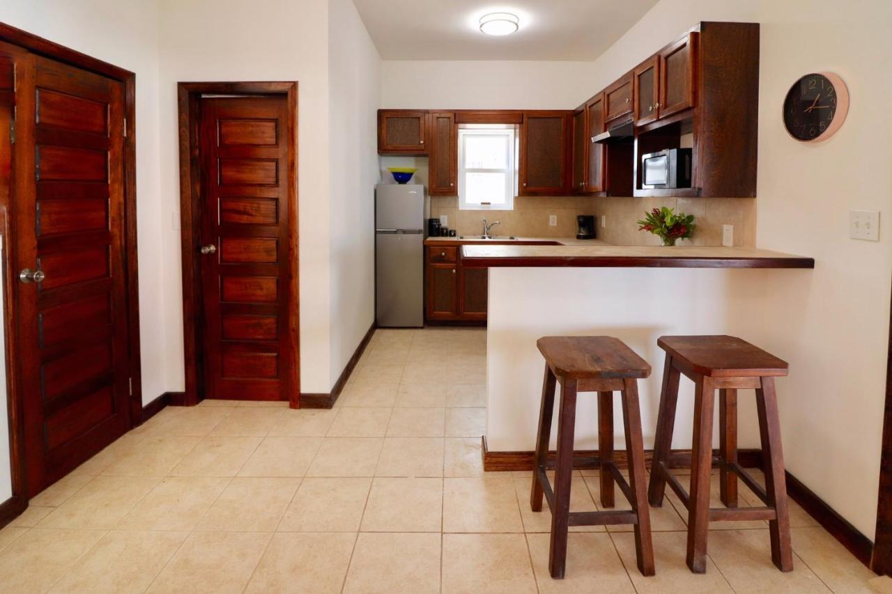 Parham Plaza Hotel San Pedro  Εξωτερικό φωτογραφία